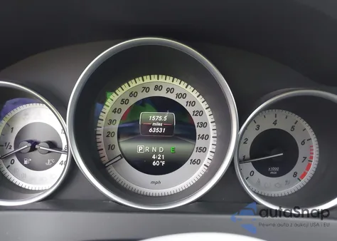 2014 Mercedes-Benz C 250 z USA, uszkodzony, nr VIN WDDGJ4HB9EG276531